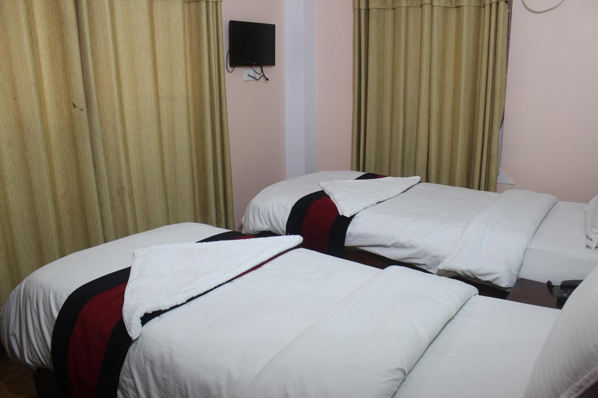 Hotel Happy Home Or Mudkhu Durbar Kathmandu Bagian luar foto