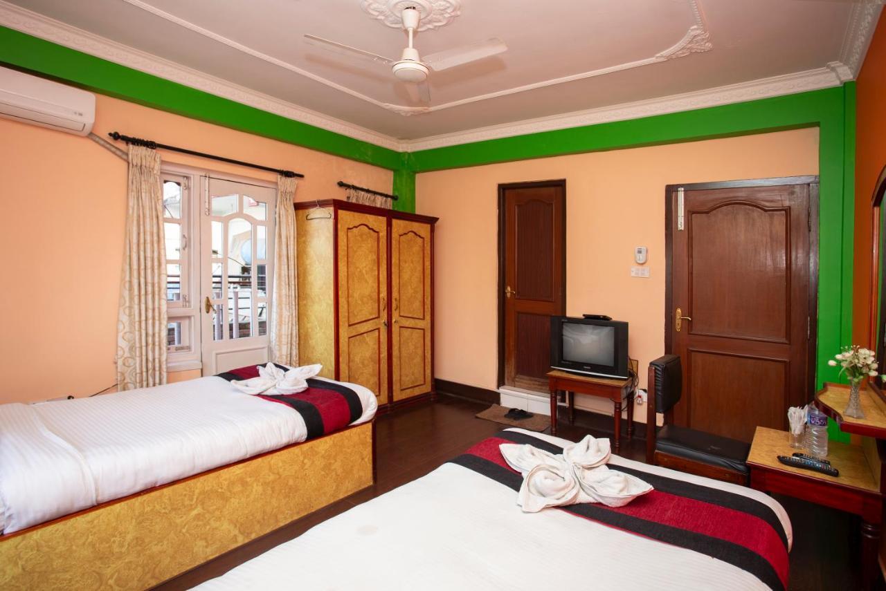 Hotel Happy Home Or Mudkhu Durbar Kathmandu Bagian luar foto