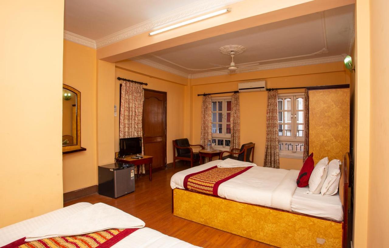 Hotel Happy Home Or Mudkhu Durbar Kathmandu Bagian luar foto