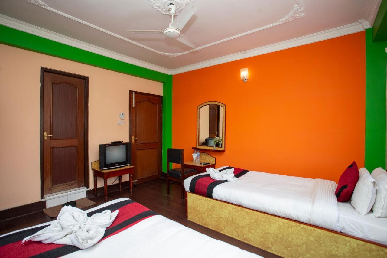 Hotel Happy Home Or Mudkhu Durbar Kathmandu Bagian luar foto