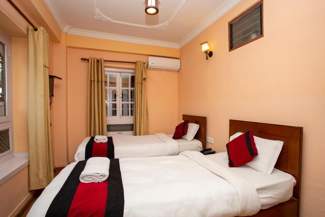 Hotel Happy Home Or Mudkhu Durbar Kathmandu Bagian luar foto