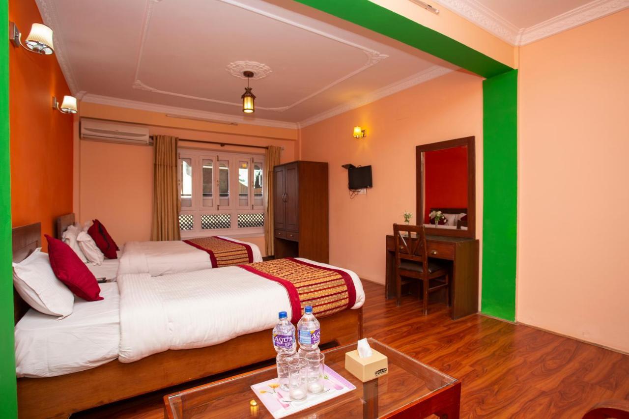 Hotel Happy Home Or Mudkhu Durbar Kathmandu Bagian luar foto